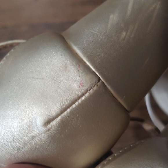 Gold Block Heels Open Toe - Picture 14 of 16